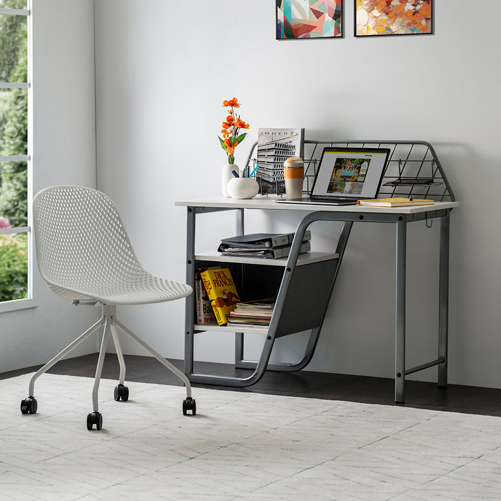 Metal vs Wooden Study Table