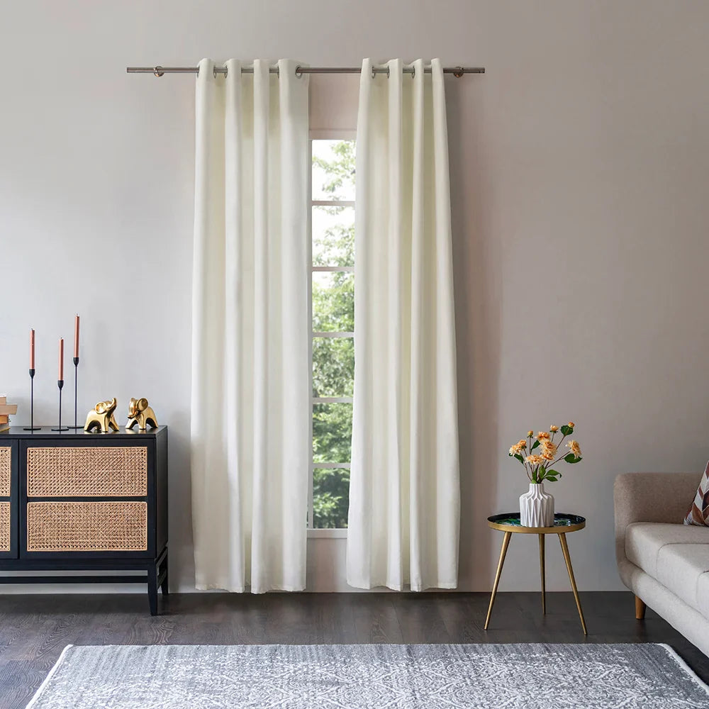 How to Choose Between White and Black Curtains Based on Room Lighting