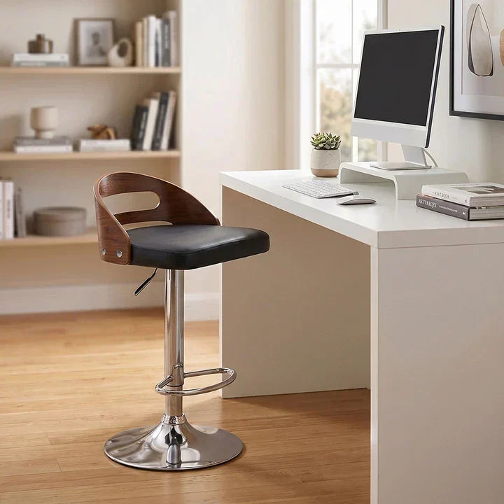 Standing Desk vs Home Office Desk: Find the Right Fit