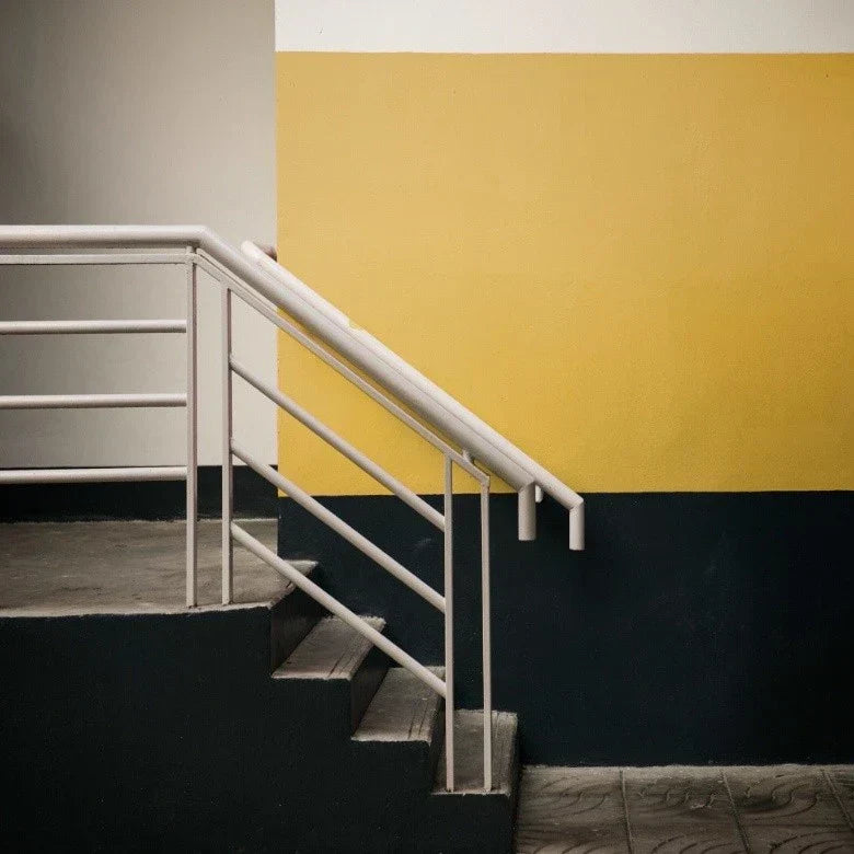 Glass Railing vs. Steel Railing Designs