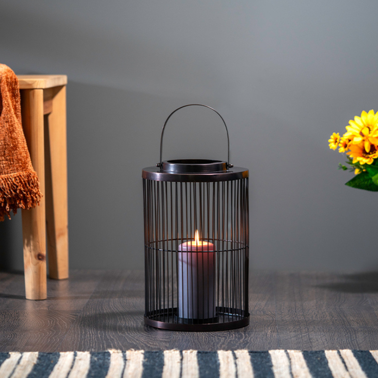 Cocktail Hour Essentials: Must-Have Barware and Decoration Ideas
