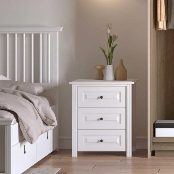 Storage vs Minimalism: Bedside Tables with Drawers Compared to Open Designs