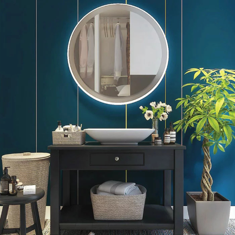 Round or Rectangular Mirror? Stop Guessing; Here’s the Answer