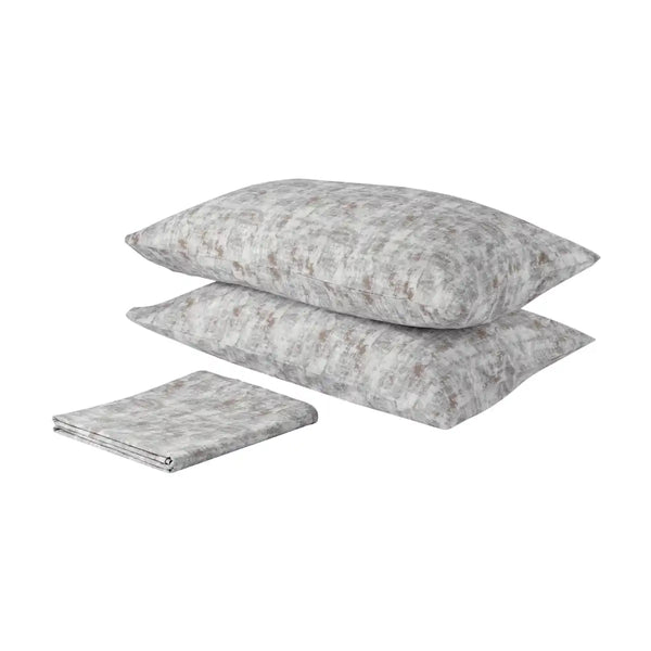 Ekene - sheet and 2 pillowcases - Front View