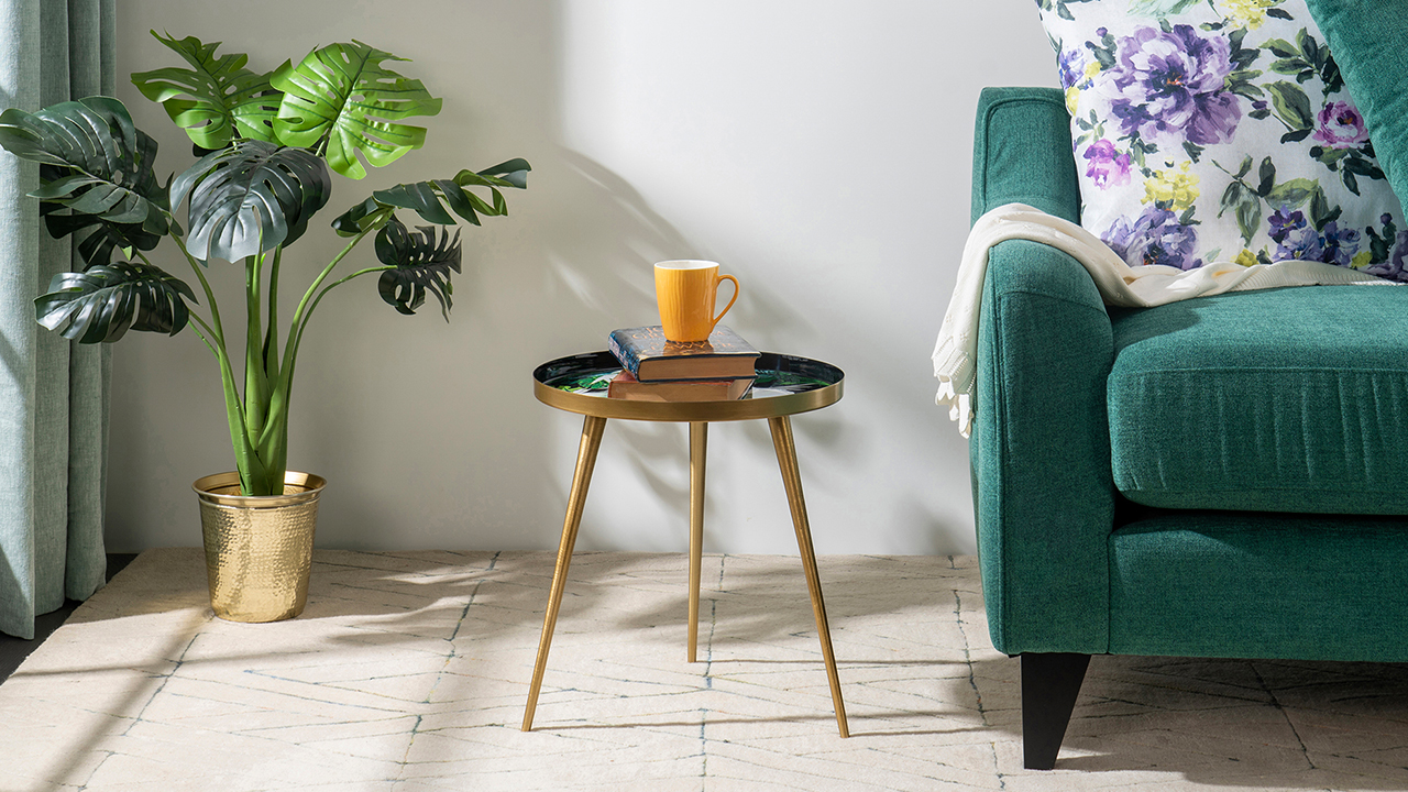 Are Glass Coffee Tables Still Relevant in Modern Interior Design?